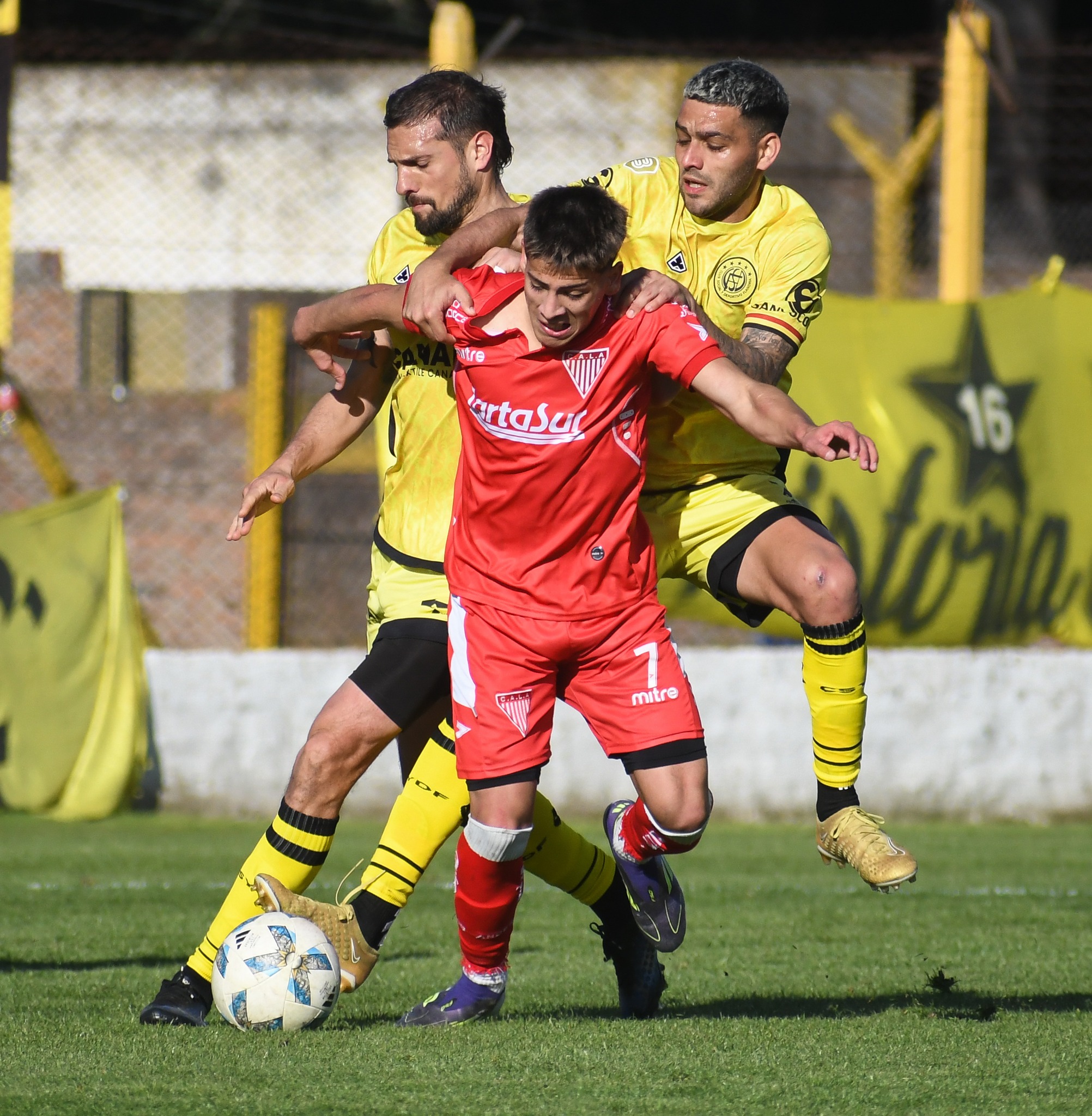 Amargo empate en Jáuregui